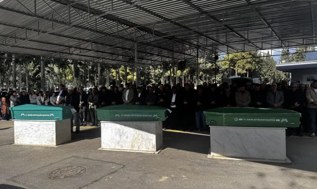GÜNCELLEME - Mersin'de çarptığı 6 yayadan 3'ünün ölümüne neden olan sürücü tutuklandı