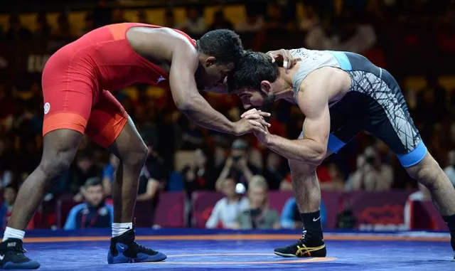 Güreş milli takımları, hazırlıklarını Avrupa şampiyonası ve olimpiyat hedefiyle sürdürüyor