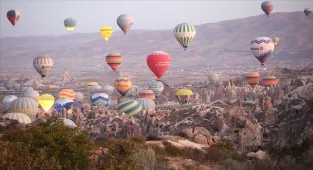 Kapadokya Alan Başkanı Aslanbay Göreme'deki kazı alanında incelemede bulundu