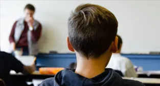 KDK'den engelli çocukları olan kamu çalışanı için eğitim izni tavsiyesi