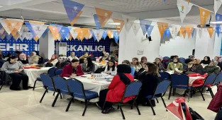 Kırşehir'de Köklerden Geleceğe Kadın Kolları Teşkilat Çalıştayı düzenlendi