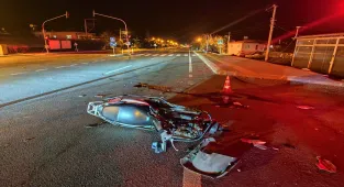 Mersin'de kamyonla çarpışan motosikletin sürücüsü yaşamını yitirdi