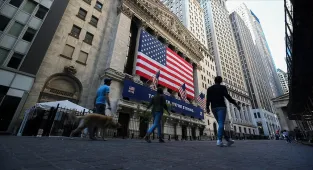 New York borsası yatay seyirle açıldı