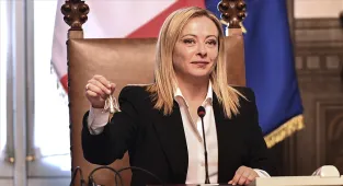 Roma'daki tarihi bazilikada Meloni'ye benzetilen melek figürlü fresk kaldırıldı