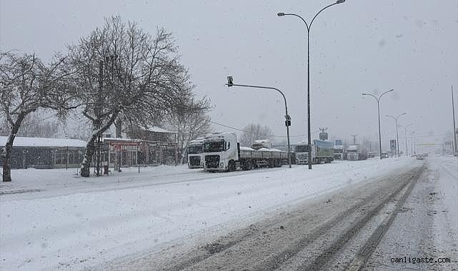 Sivas-Erzincan yolu ulaşıma açıldı