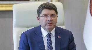 Yılmaz Tunç'tan, Adalet Bakanlığındaki görev değişimine ilişkin paylaşım: