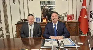 Beypazarı Belediye Başkanı Kasap vatandaşlarla bayramlaştı