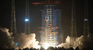 Çin, Guovang ağının parçasını oluşturacak internet uydularının 20. grubunu fırlattı