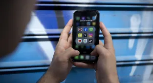 İran'a yönelik saldırıların ardından dezenformasyon yapan 41 sosyal medya hesabına erişim engeli 