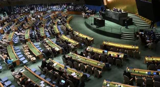 İran, BMGK'de Körfez ülkelerine füze atmasının kınandığı karar tasarısının kabul edilmesine tepki gösterdi