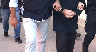 Kamu görevlisiyiz diyerek eve girmek istediler! 3 kişi tutuklandı