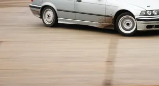 Kütahya'da otomobiliyle drift yapan sürücüye 140 bin lira ceza kesildi