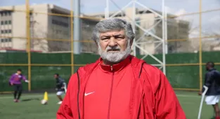 Ampute futbol karşılaşmasında kalp krizi geçiren antrenör Mustafa Bebe hayatını kaybetti