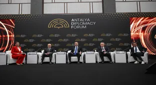Antalya Diplomasi Forumu'nda küresel enerji paneli düzenlendi