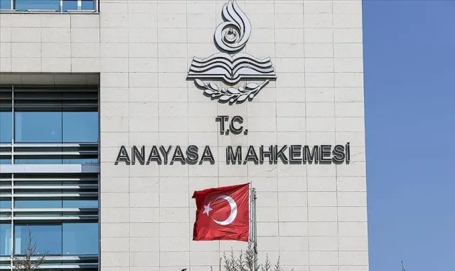 AYM Başkanı Özkaya, Macaristan Anayasa Mahkemesi Üyesi Kozma'yı kabul etti