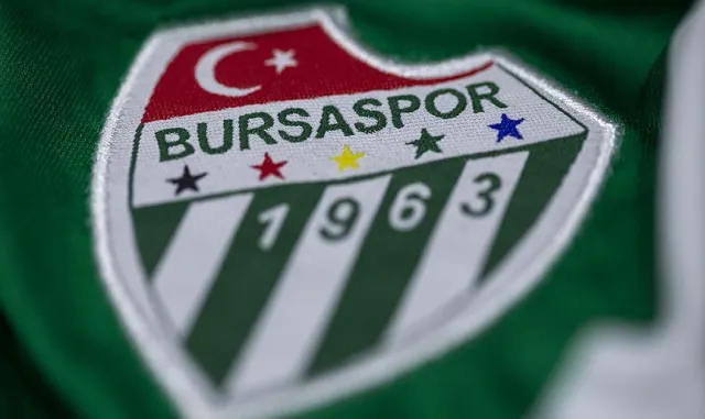 Bakan Bak, 1. Lig'e yükselen Bursaspor ve Batman Petrolspor'u tebrik etti