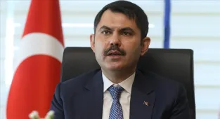 Bakan Kurum oğlunun vasiyeti yerine getirilen şehit babasıyla buluştu