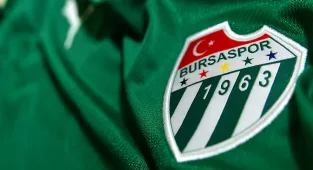 Bursaspor taraftarından şampiyonluk maçına 40 bin kartonluk koreografi
