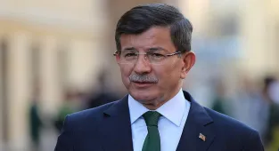 CHP Genel Başkanı Özel, Gelecek Partisi Genel Başkanı Ahmet Davutoğlu'nu ziyaret etti
