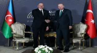 Cumhurbaşkanı Erdoğan, Azerbaycan Cumhurbaşkanı Aliyev ile görüştü