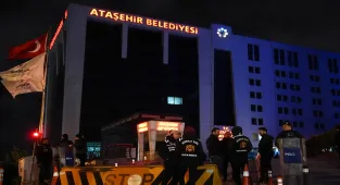 GÜNCELLEME - Ataşehir Belediyesine yönelik operasyonda 18 şüpheli gözaltına alındı