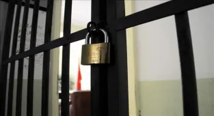 Kastamonu'da silah ticareti yapan 3 sanığa 11'er yıl 3'er ay hapis cezası verildi