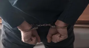 Kastamonu'da uyuşturucu ticareti yaptığı iddia edilen 3 sanık hakim karşısında