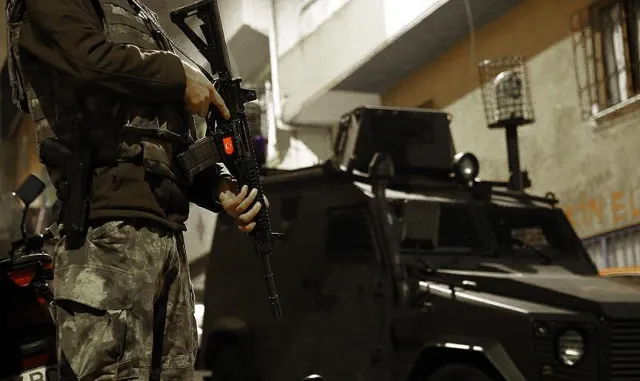 Mersin merkezli 8 ilde düzenlenen FETÖ operasyonunda 43 şüpheli yakalandı