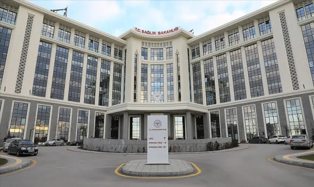 Sağlık Bakanlığı yapay zeka destekli Mamografi Tarama Raporlama Sistemi geliştirdi