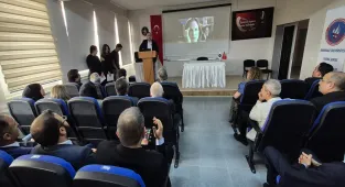 Bahşılı'da Yapay Zeka ve Meslek Alanları konferansı düzenlendi