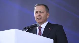 Bakan Yardımcısı Hamza Yerlikaya, Avrupa şampiyonu Yusuf Yünaçtı'yı tebrik etti