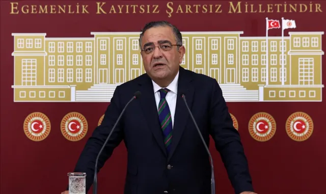 CHP Genel Başkan Yardımcısı Tanrıkulu, Rojin Kabaiş'in ve Gülistan Doku'nun annelerini ziyaret etti