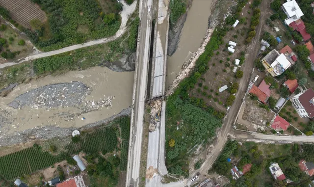 GÜNCELLEME 3 - Hatay'da sağanakta ölü sayısı 3'e yükseldi