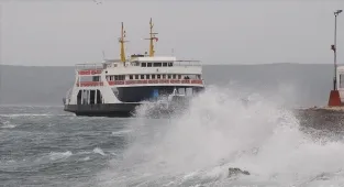 Güney Marmara'da yarınki feribot seferleri iptal edildi