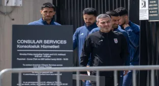 İran Milli Futbol Takımı, Dünya Kupası'na katılmak için ABD'nin Ankara Büyükelçiliği'ne vize başvurusu yaptı