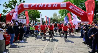 İstanbul'da 19 Mayıs Atatürk'ü Anma, Gençlik ve Spor Bayramı kutlanıyor