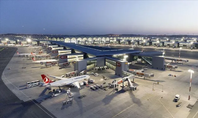 İstanbul Havalimanı'nda bayram dönüşü yolcu hareketliliği