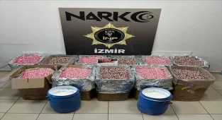 İzmir merkezli uyuşturucu operasyonunda 10 şüpheli tutuklandı
