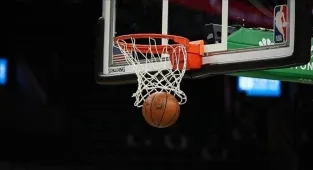 NBA'de Thunder, Batı Konferansı finaline yükseldi