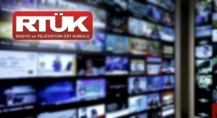 RTÜK Üyesi Davulcu, Amasya'da öğrencilerle dijital çağın fırsat ve risklerini konuştu