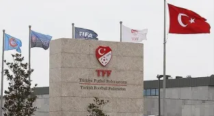 Sivasspor Divan Kurulu üyeleri, TFF Başkan Vekili Mecnun Otyakmaz ile görüştü