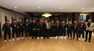 Türkiye şampiyonu Pursaklar Belediyespor'dan Başkan Çetin'e ziyaret