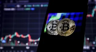 Bitcoin 2 ayın en düşük seviyesine geriledi