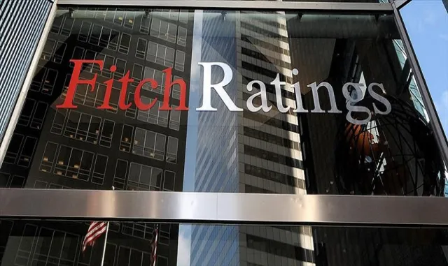 Fitch, küresel ekonomik büyüme tahminini düşürdü 