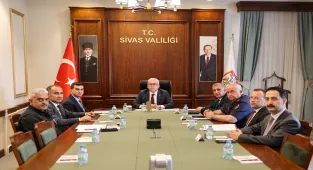 Sivas Valisi Şimşek, kene vakalarındaki artış nedeniyle vatandaşları uyardı:
