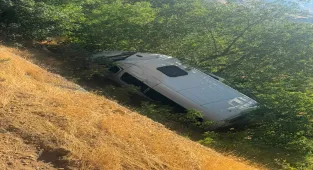 Adıyaman'da devrilen minibüste 14 kişi yaralandı