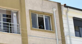 Eskişehir'de 3'üncü kattan düşen çocuk hayatını kaybetti (GÜNCELLEME)