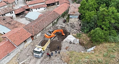 Eskişehir'de define ararken göçük altında kalan kişi hayatını kaybetti