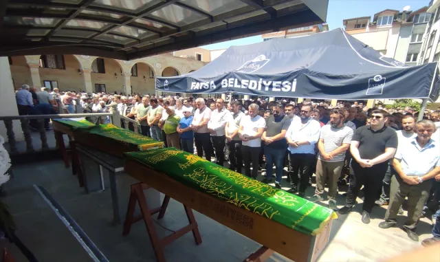 Ordu'da arazi tartışmasında öldürülen aynı aileden 3 kişinin cenazeleri defnedildi
