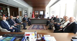 Sağlık Bakanı Memişoğlu'ndan İzmir Biyotıp ve Genom Merkezi'ne ziyaret: